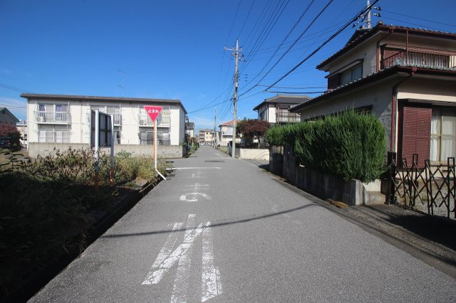 壬生町幸町3丁目の前面道路含む現地写真|東側道路（2025年10月撮影）