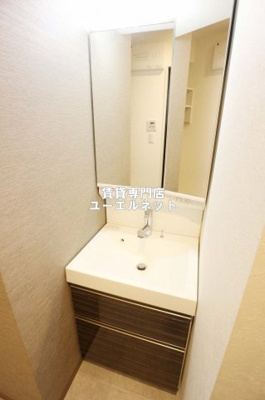 【独立洗面台】 | アンフィニ17マローネ | 清潔感ある独立洗面台で毎日気持ちよく♪