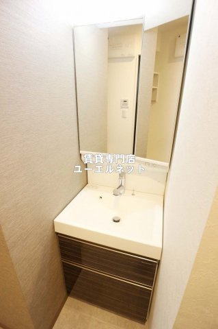 【独立洗面台】 | アンフィニ17マローネ | 清潔感ある独立洗面台で毎日気持ちよく♪