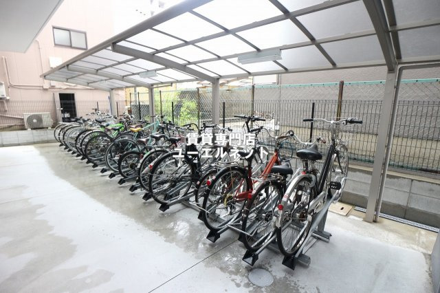 【その他共用部分】 | アンフィニ17マローネ | 自転車通勤にも便利な駐輪場付き♪