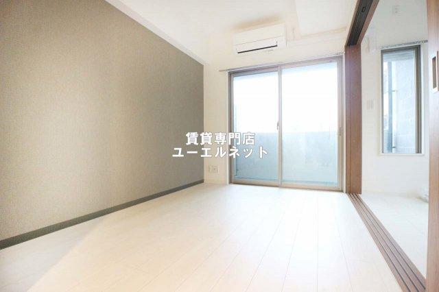 【居間・リビング】 | アンフィニ17マローネ | ゆったりとくつろげる、落ち着きのある居室空間です