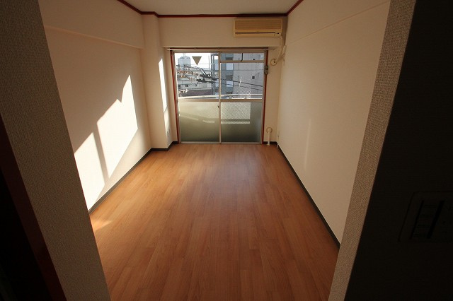 ラフォーレ菱屋西IIのその他