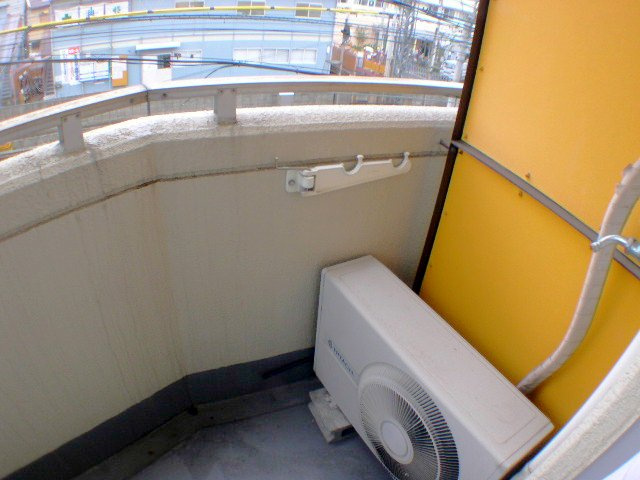 ラフォーレ菱屋西IIのバルコニー