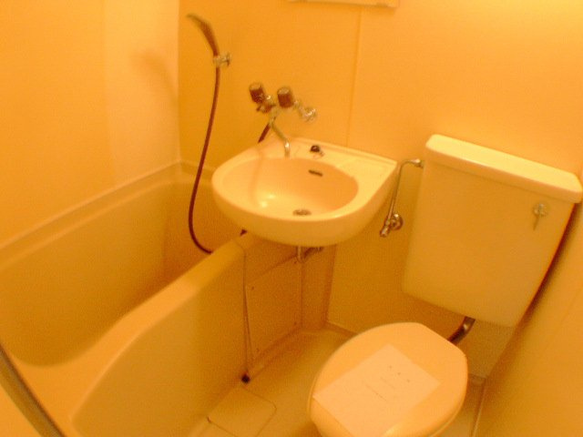 ラフォーレ菱屋西IIの浴室