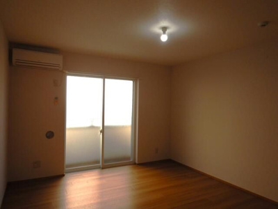 【寝室】 | アリエスコート