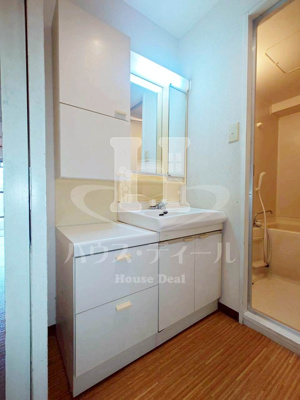 【独立洗面台】 | オーベルジュ桐ヶ丘 | 使いやすい独立洗面台です