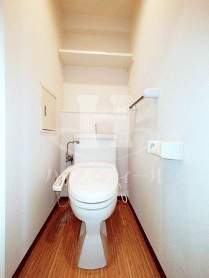 【トイレ】 | オーベルジュ桐ヶ丘 | 落ち着いた色調のトイレです