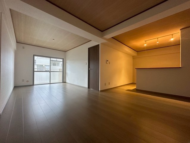 日恵コーポの居間・リビング