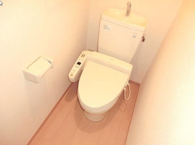 プルミエールのトイレ|※別号室参考写真です。