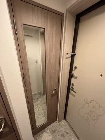 アヴェニール中崎の玄関