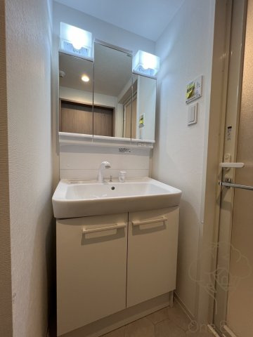 アヴェニール中崎の独立洗面台
