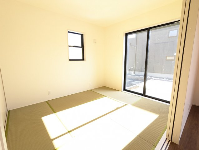 ひたちなか市稲田　10期の和室|リビング隣の和室は、来客用やお子様とのお昼寝にぴったりです