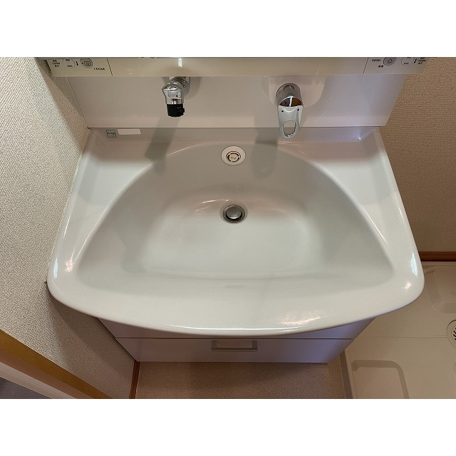 グランデュール千鳥の洗面所|忙しい朝には欠かせない洗面所です