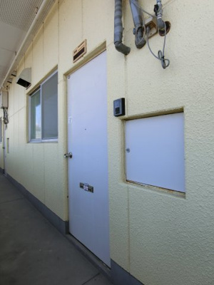 【玄関】 | コーポ広戸 | イメージ205号室の写真