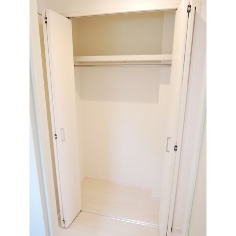 Place To Beの内装|明るい色調の室内です