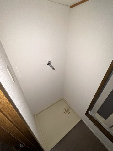 エマーレ北越谷の洗面所|参考写真別号室