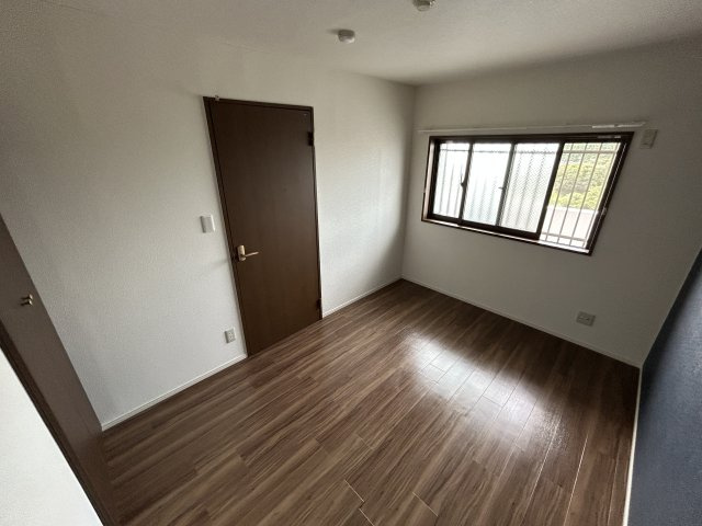 エマーレ北越谷の洋室|参考写真別号室