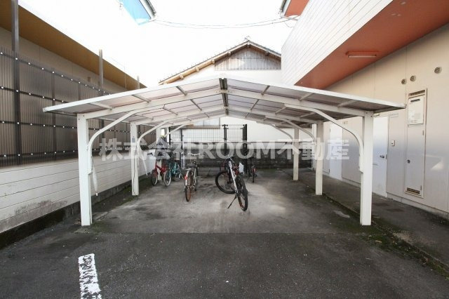 メイプルコート一万城の設備