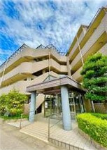 ラインズマンション南春日部の外観|重厚感のあるデザインです。閑静な住宅街。