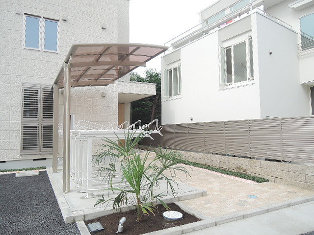 ル　ガルデニアのエントランス|マンション入口部分