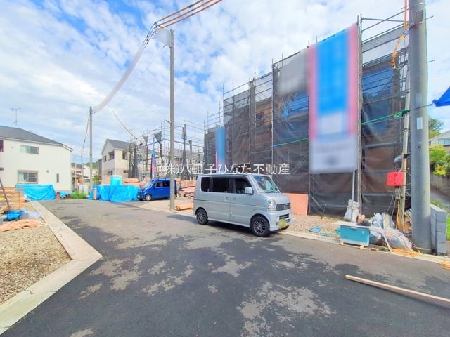 『八王子市新築戸建て』八王子市川口町2876【仲介手数料無料】　８６期の前面道路含む現地写真|～仲介手数料無料☆八王子ひなた不動産～　八王子市川口町　新築戸建て