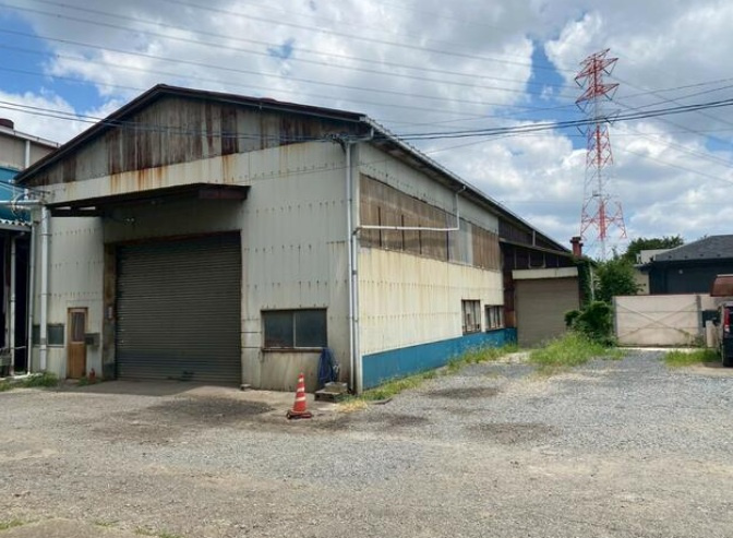入間郡三芳町大字北永井の倉庫の外観