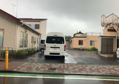 【外観】 | ピアホーム相模原 | 隣家の土地はどうなっているのか、生活利便施設が近くにあるのか、学校まで近いかなど、お客様のライフスタイルにあわせたイメージが重要です。また、近くにあると困る施設が近くにないかも確認するといいでしょう。