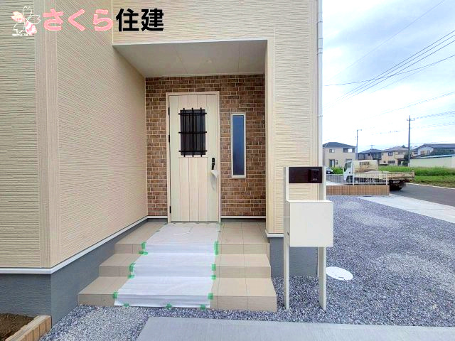 千渡第8期　7号棟の玄関|モニター付きインターフォンで来客の際も安心です♪