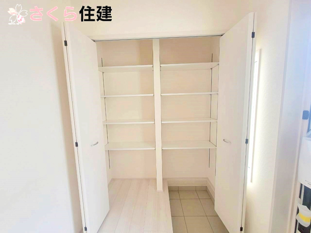 千渡第8期　7号棟の収納|玄関収納