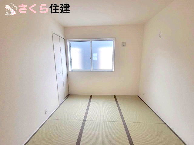 千渡第8期　7号棟の和室|来客や小さなお子様の遊びスペースとしても活用いただける、リビング隣の4.5畳の和室◎