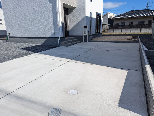 ひたちなか市稲田　10期の駐車場|たっぷり4台分の駐車スペースがございます！