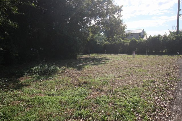 小山市犬塚の外観|現地を北西側から撮影（2025年10月撮影）