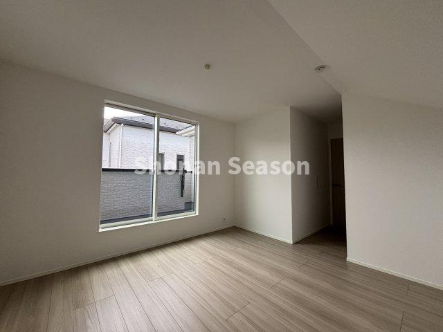 【洋室】 | 各階に居室があり、ライフスタイルの変化にも柔軟に対応可能です。