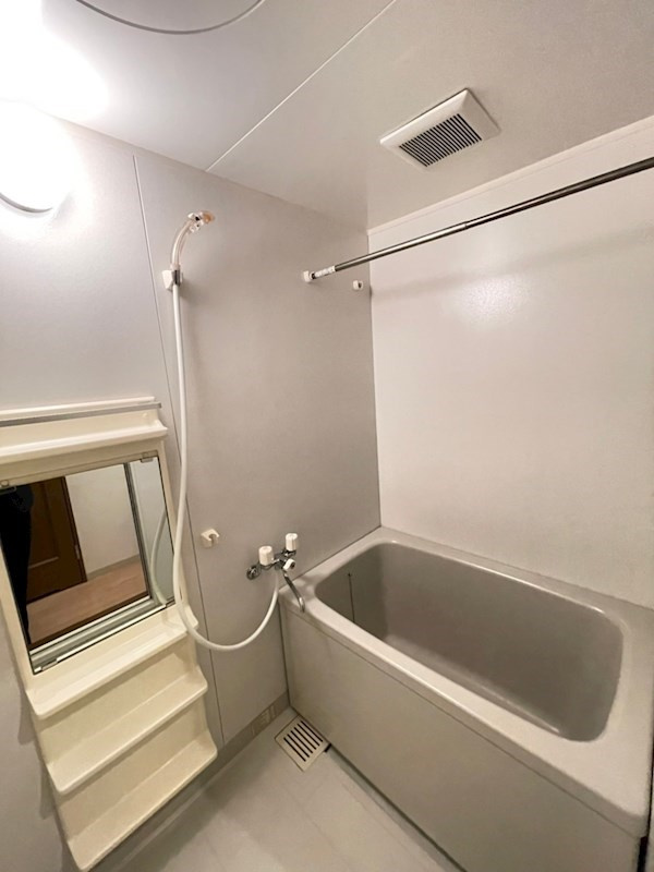 サンクラッソ三ノ宮加納町の浴室