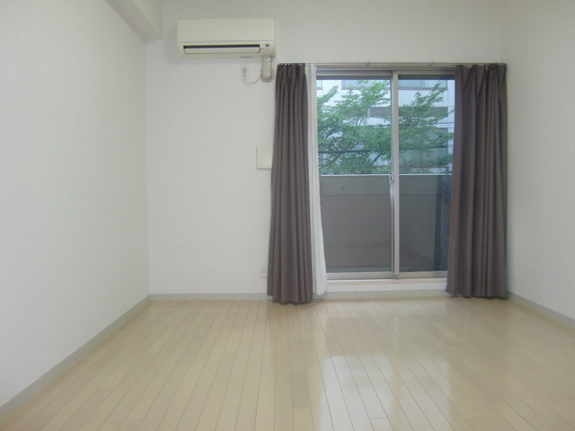 アクロス神戸住吉ステーションフロントの洋室