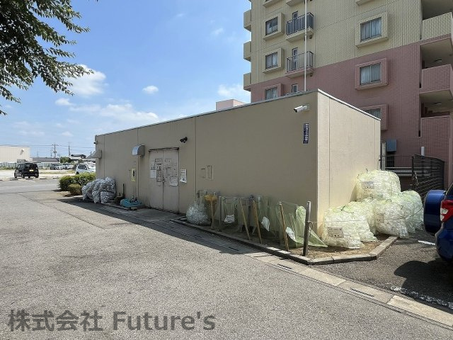 エフローレ新三郷216のその他共用部分|敷地内ゴミ置場
