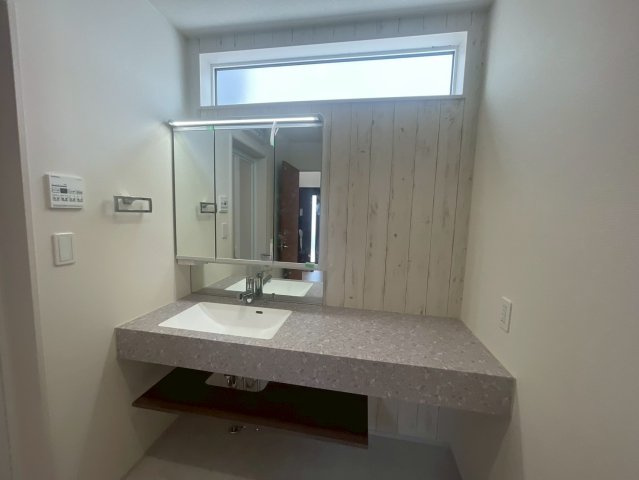 横浜市瀬谷区南台1丁目　新築戸建【仲介手数料無料】カースペース2台