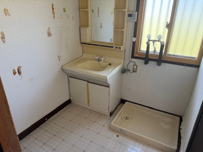 【独立洗面台】 | 佐久市鍛冶屋中古住宅