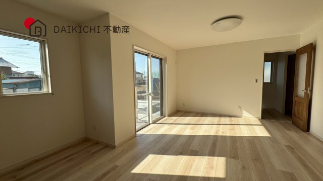 【居間・リビング】 | 加須市南篠崎第3期　ワイウッドコート　新築戸建　全4棟　2号棟