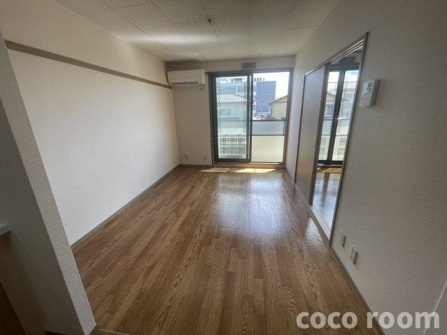 メゾン小土ヶ丘　B棟の居間・リビング