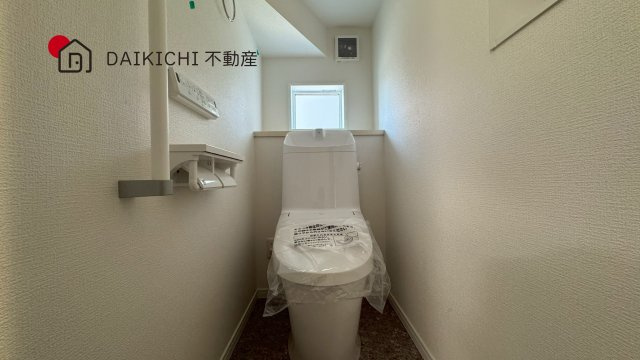 【トイレ】 | 加須市南篠崎第3期　ワイウッドコート　新築戸建　全4棟　3号棟