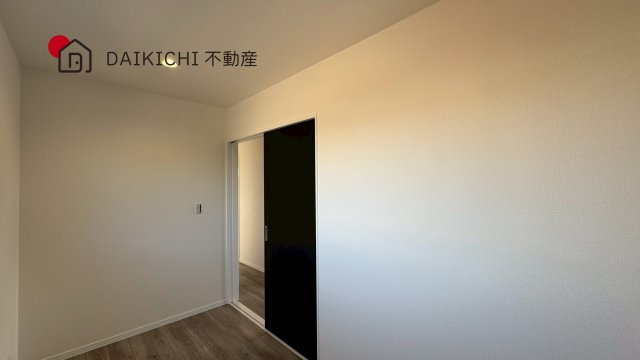 【洋室】 | 加須市南篠崎第3期　ワイウッドコート　新築戸建　全4棟　3号棟