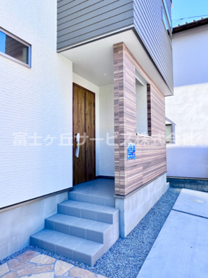 【エントランス】 | 沼津市本郷町 新築一戸建て | エントランスです