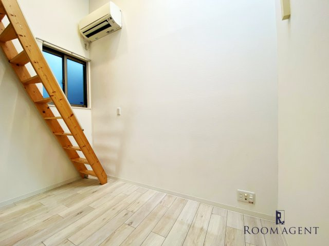 ラフィーカ金山の居間・リビング