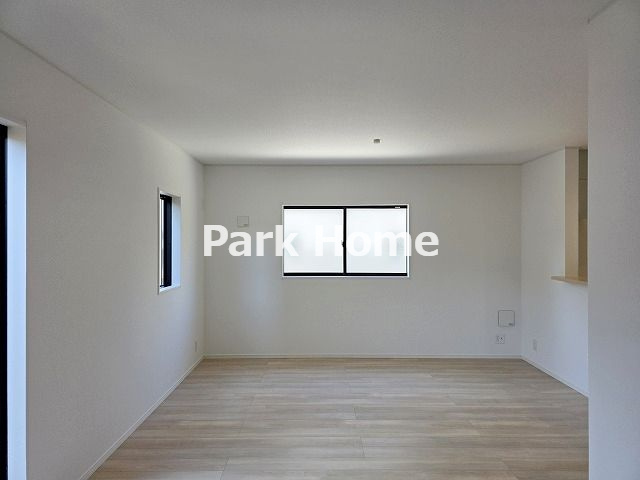 高知市前里 -第１・2号棟- 新築戸建ての前面道路含む現地写真