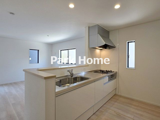 高知市前里 -第１・2号棟- 新築戸建ての前面道路含む現地写真