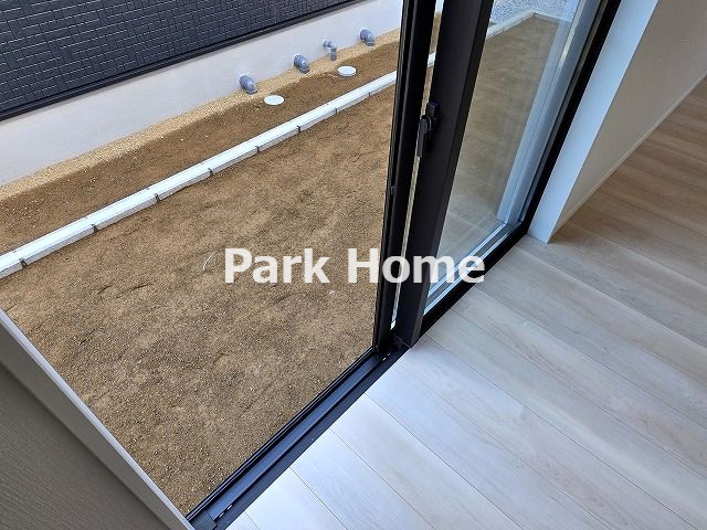 高知市前里 -第１・2号棟- 新築戸建ての庭