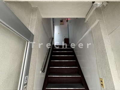 【エントランス】 | ホワイトビル