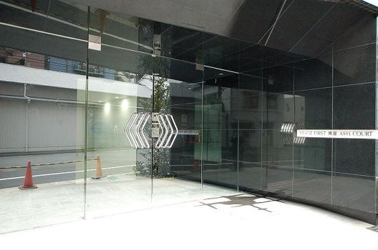 ステージファースト両国アジールコートのエントランス