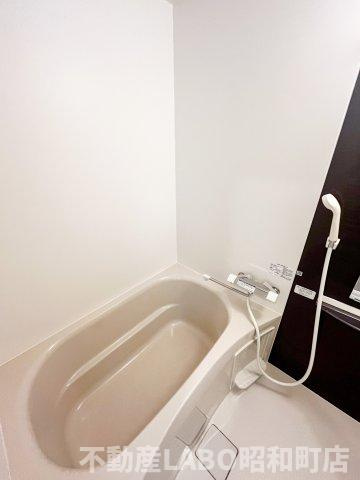 SOLASIA residence 九条の浴室